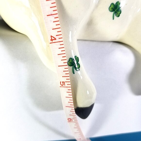 Shelf Sitter Shamrock Sleeping Piggy Cute Irish & Such Specialty Ceramics Pig - Picture 9 of 11